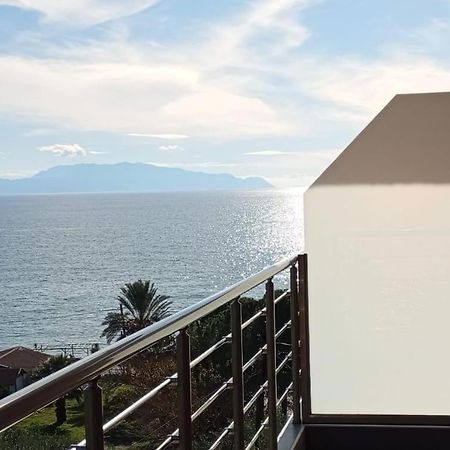 Spiros Rooms Kastrosikia Exterior foto