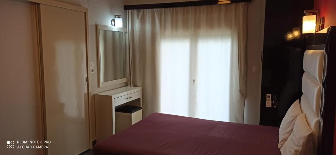 Spiros Rooms Kastrosikia Exterior foto