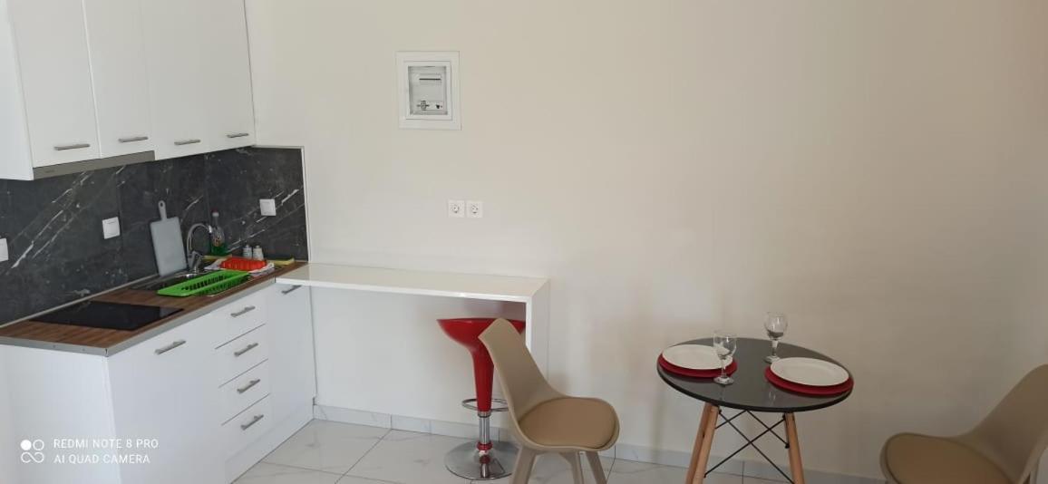 Spiros Rooms Kastrosikia Exterior foto