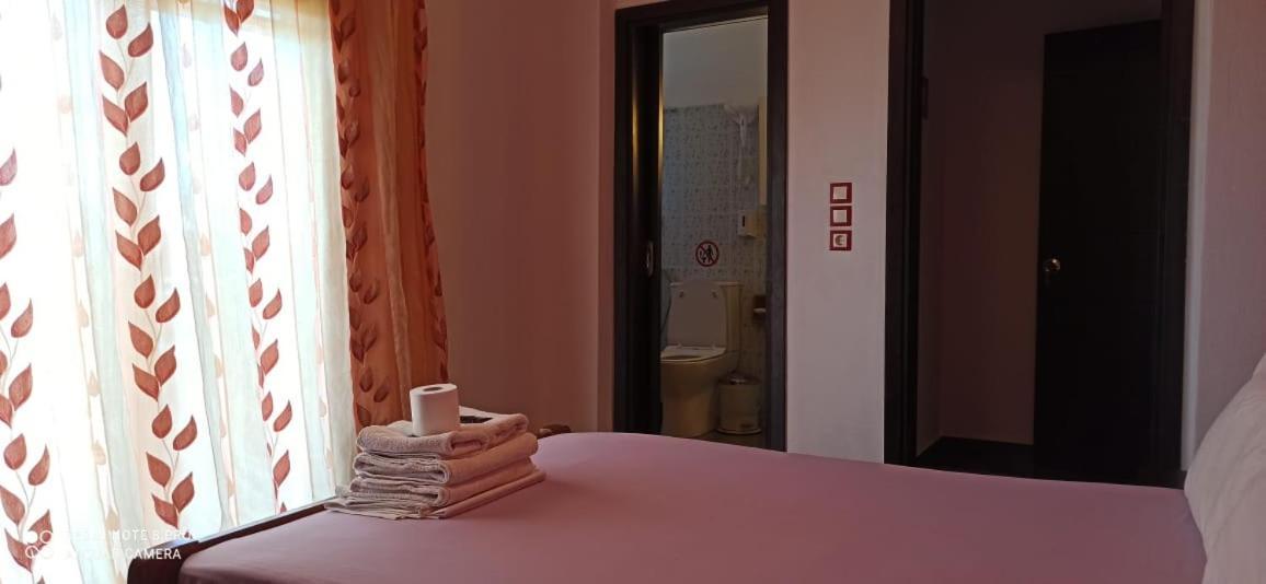 Spiros Rooms Kastrosikia Habitación foto