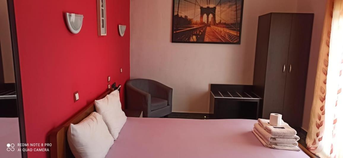 Spiros Rooms Kastrosikia Habitación foto